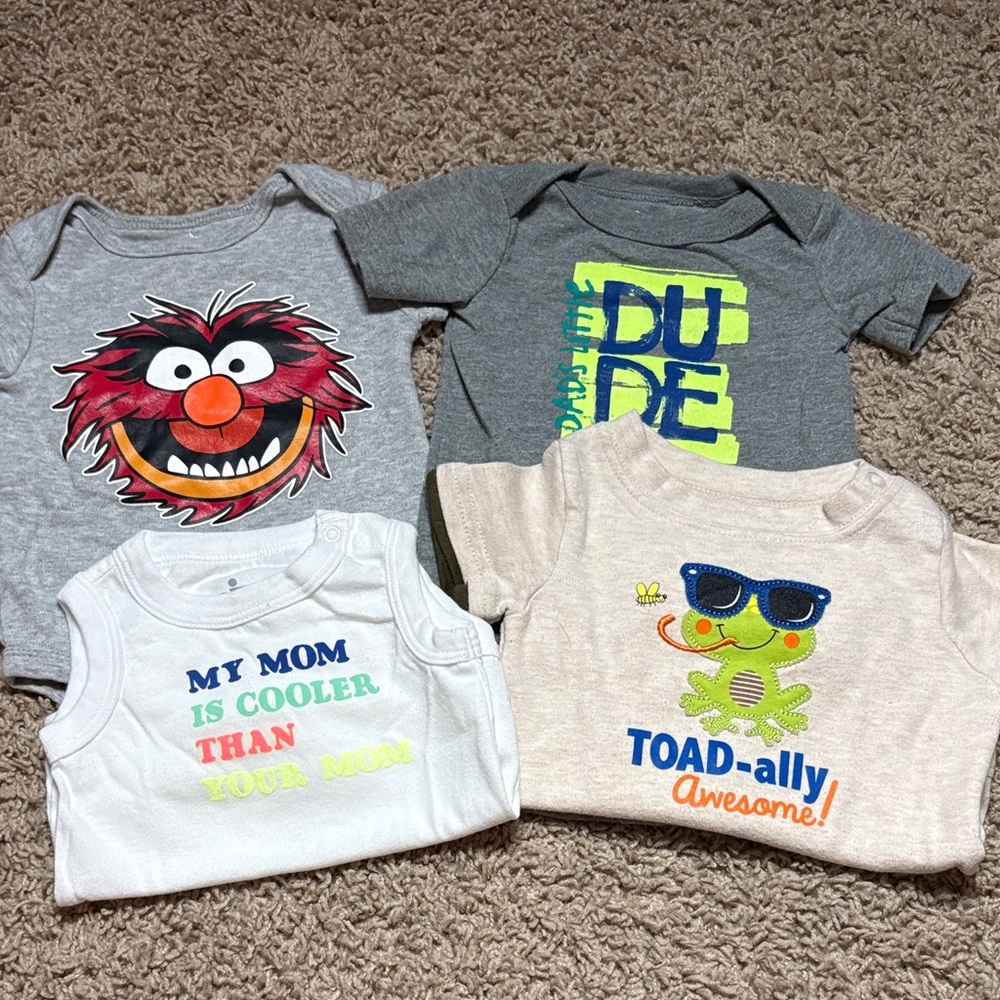 Circo Kids Bodysuits - Gray, White, Cream. Size 0-3 months
